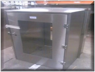 Floor-mounted stainless steel transfer hatch
