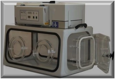 M.A.T.E. portable Class 3/1 compact glovebox